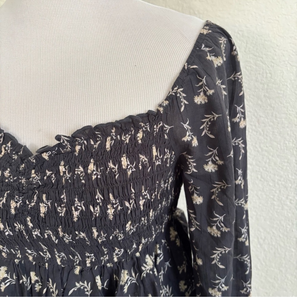 American Eagle Outfitters Smocked Babydoll Black Floral Blouse Size S - Picture 3 of 5